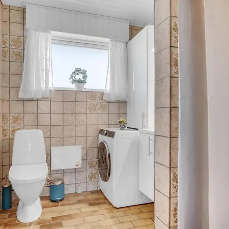Ehm - 600m From The Sea By Interhome Strandby