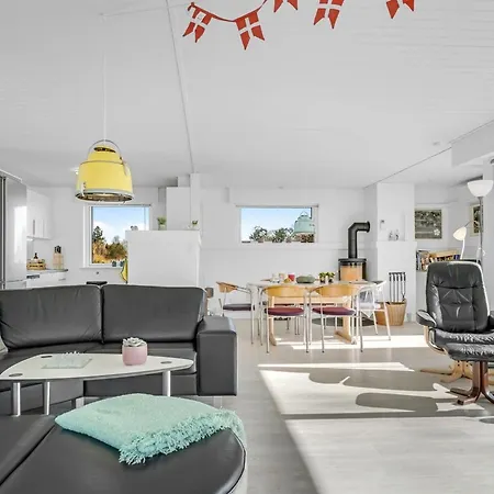 Ehm - 600m From The Sea By Interhome * Strandby